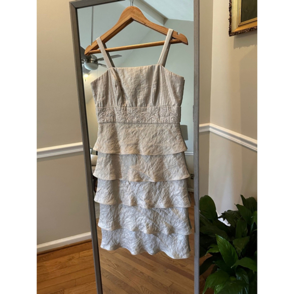 Women's R&M Richards Tiered Dress,‎ Size 8, Beige R&M Collection - Picture 3 of 6